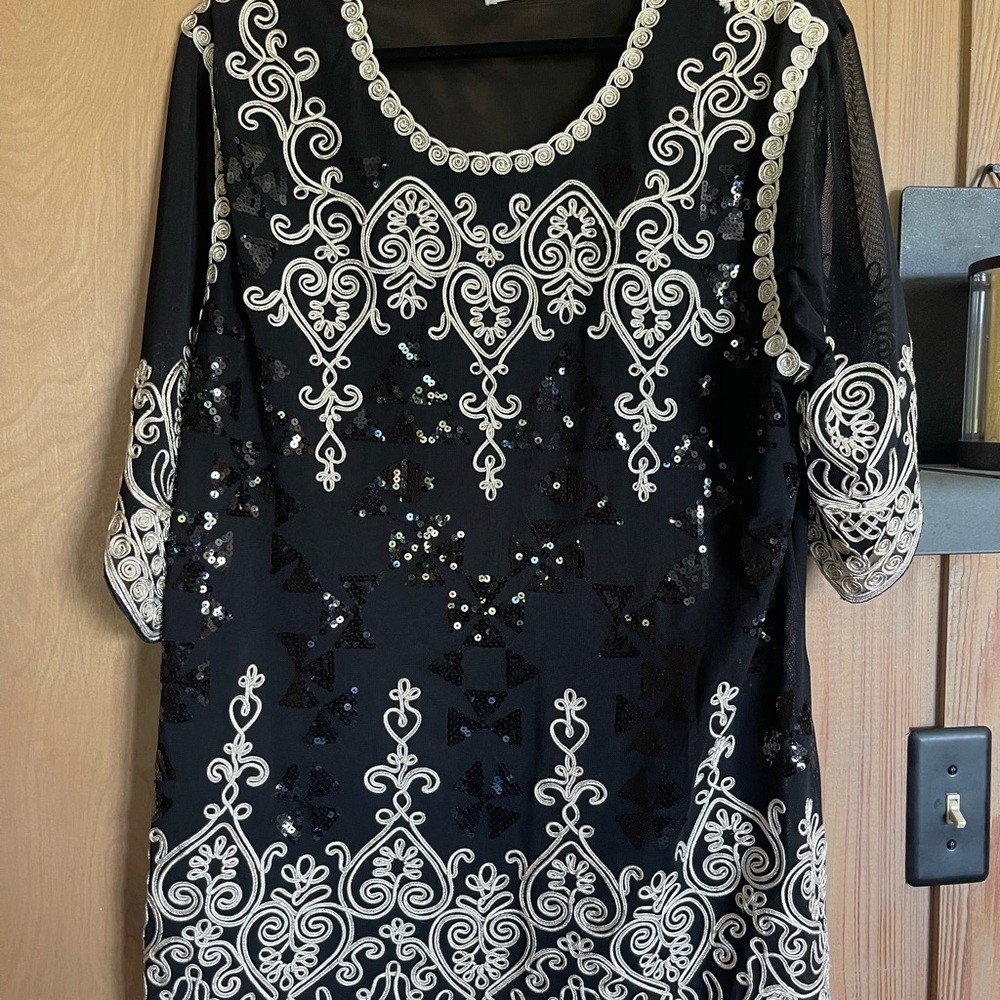 Simply Couture Black 3/4 Sleeve Embroidered/ Sequined Detail Tunic/Mini Dress
